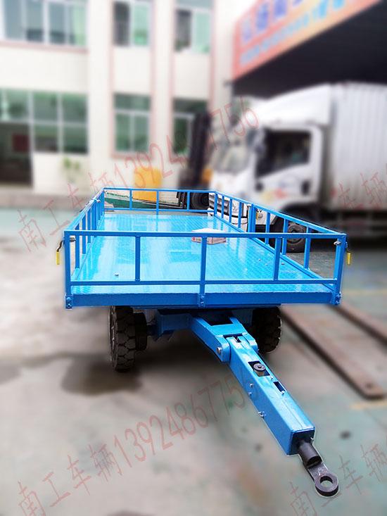 6吨XINGKONGSPORT护栏型牵引拖车