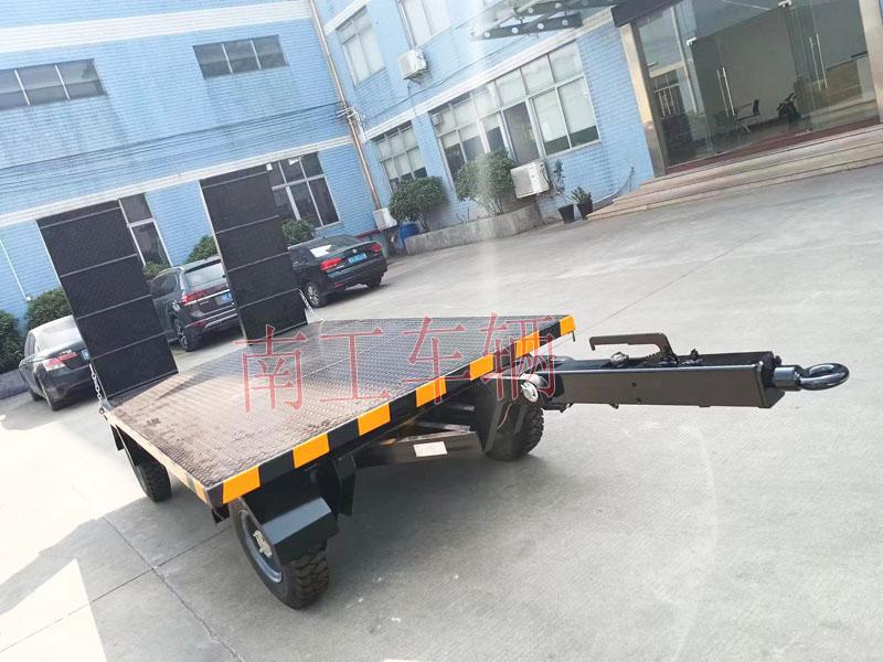 3吨带爬梯工业牵引XINGKONGSPORT