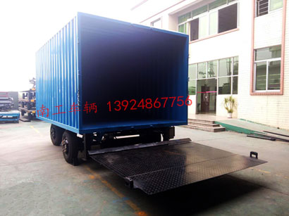 3吨箱式带尾板XINGKONGSPORT2I.jpg