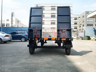3吨带爬梯工业牵引XINGKONGSPORT2I.jpg