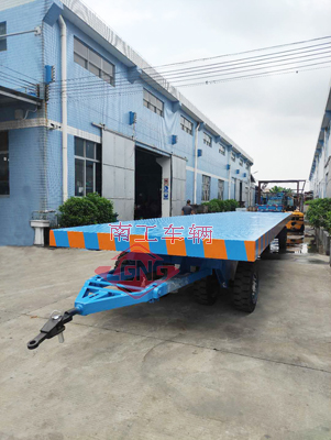 30吨12米长重型全挂XINGKONGSPORT2I.jpg
