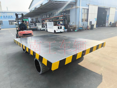 30吨重型XINGKONGSPORT 环保实心轮胎3I.jpg