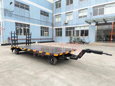 6吨带爬梯移动XINGKONGSPORT4I.jpg