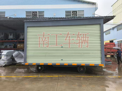 10吨箱式XINGKONGSPORT两侧带卷帘门3I.jpg