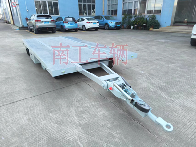 船体艉段运输XINGKONGSPORT1I.jpg