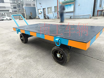 3吨小型XINGKONGSPORT 带橡胶垫工具车4I.jpg