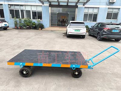 3吨小型XINGKONGSPORT 带橡胶垫工具车2I.jpg