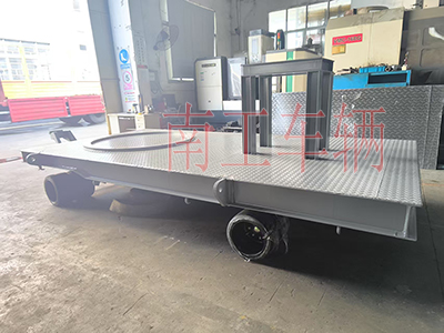 5吨牵引XINGKONGSPORT 带上装架3I.jpg